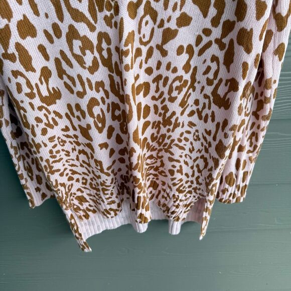Show me your mumu cliffside leopard print tunic sweater - Picture 6 of 8